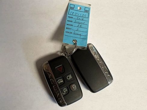 Used 2018 Jaguar XE S AWD/4WD image 41