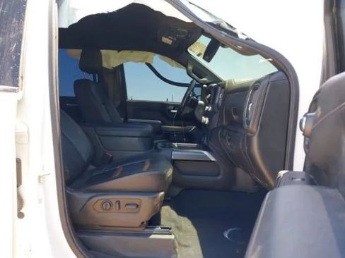 Used 2022 GMC Sierra 2500 AT4 w/ AT4 Preferred Package AWD/4WD image 8