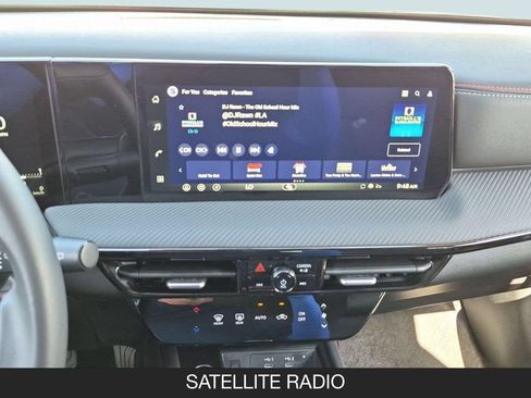 Used 2026 Nissan Kicks SR FWD image 25