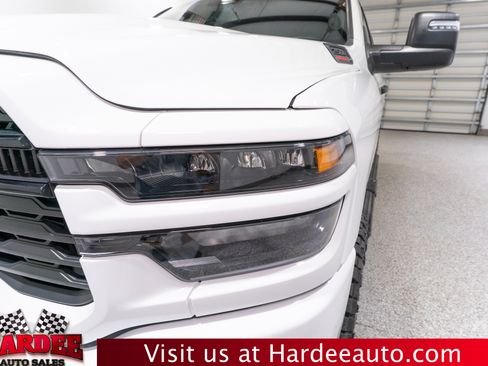 Used 2025 RAM 2500 Big Horn AWD/4WD image 8