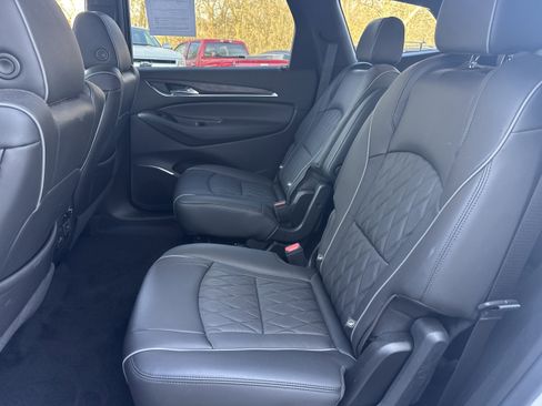 Used 2023 Buick Enclave Avenir w/ Avenir Technology Package image 11