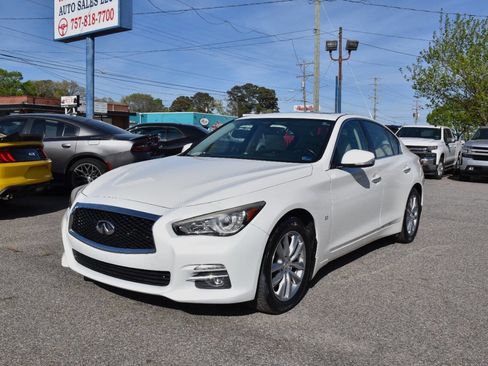 Used 2015 INFINITI Q50 Premium w/ Navigation Package AWD/4WD image 2