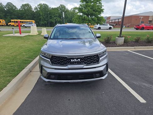 Used 2023 Kia Sorento EX AWD/4WD image 2