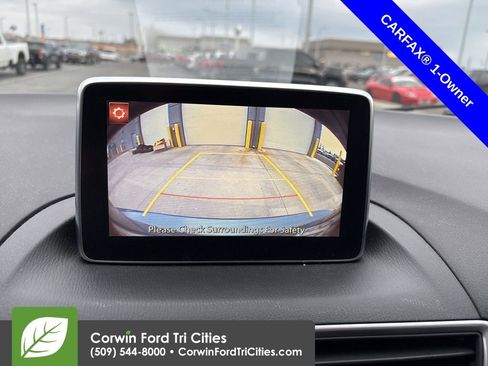 Used 2016 MAZDA MAZDA3 i Sport w/ Preferred Equipment Package image 6