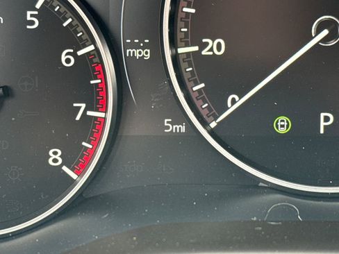 New 2026 MAZDA MAZDA3 Hatchback w/Premium Plus Pkg image 10