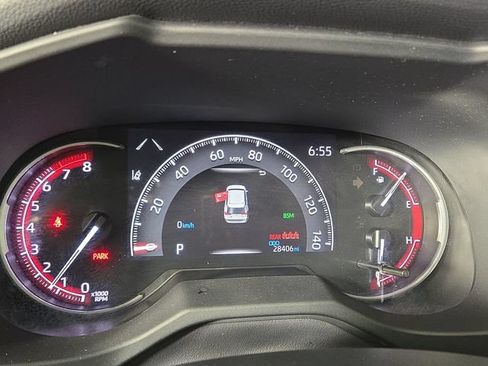 Used 2025 Toyota RAV4 XLE FWD image 16