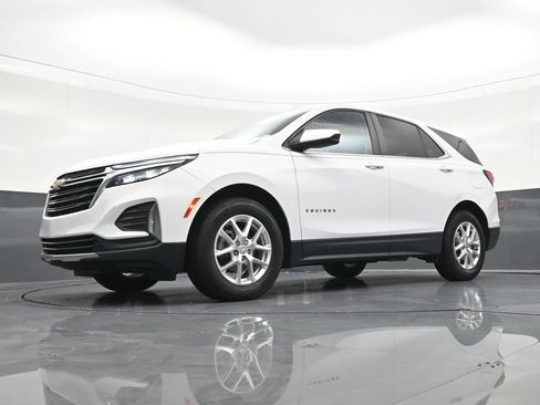 Used 2022 Chevrolet Equinox LT FWD image 24