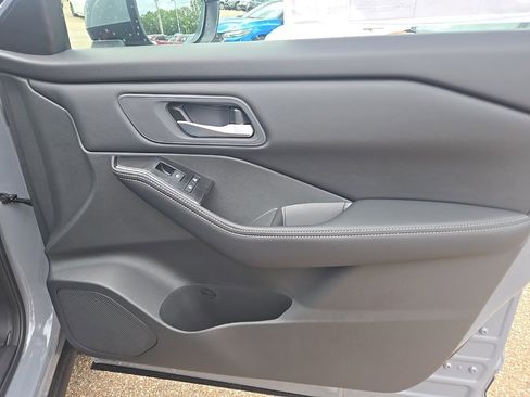 New 2026 Nissan Rogue SV image 27