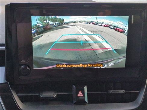 Used 2025 Toyota Corolla Cross LE w/ Moonroof Package image 13