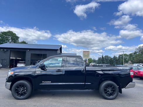 Used 2014 Toyota Tundra SR5 AWD/4WD image 5