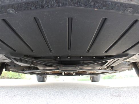 Used 2005 Ford Thunderbird 50th Anniversary image 10