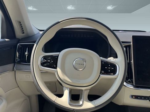 New 2026 Volvo XC90 B5 Ultra image 18