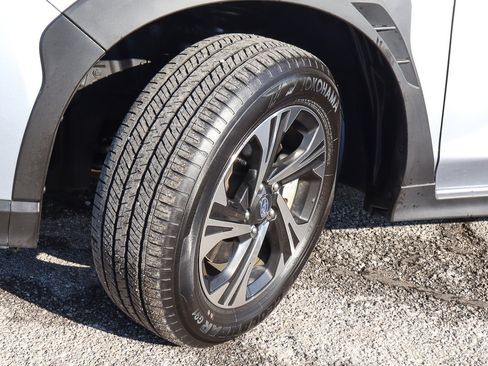 Used 2024 Subaru Crosstrek 2.0i Premium image 16