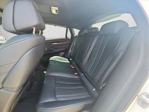 Used 2018 BMW X6 xDrive50i AWD/4WD image 17