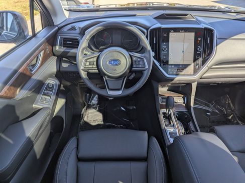 Used 2025 Subaru Ascent Touring image 23