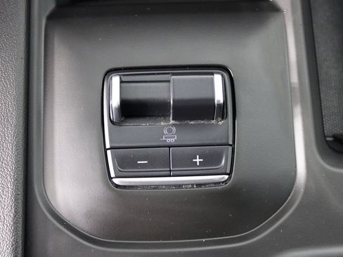 Used 2024 GMC Sierra 2500 Denali w/ Technology Package AWD/4WD image 29