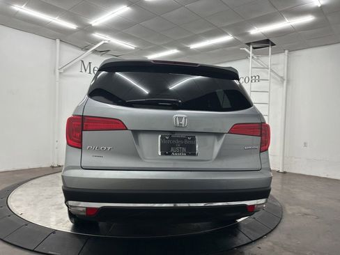 Used 2017 Honda Pilot Touring image 6