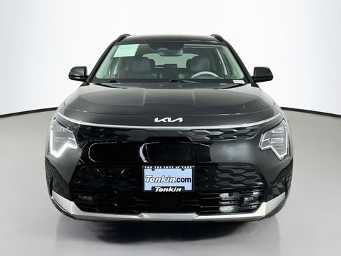 Used 2024 Kia Niro Wave FWD image 2