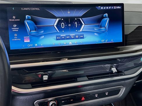 Used 2024 BMW X5 xDrive40i w/ M Sport Package image 14