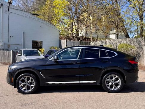 Used 2025 BMW X4 xDrive30i AWD/4WD image 3