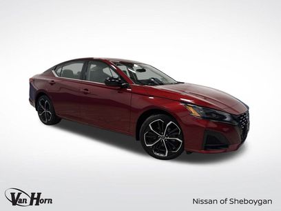 Used 2023 Nissan Altima 2.5 SR w/ SR Premium Package