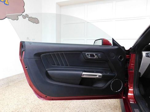 Used 2015 Ford Mustang Premium RWD image 27