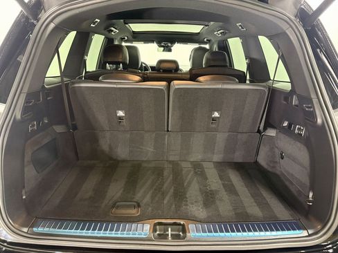 Used 2025 Mercedes-Benz GLS 580 4MATIC image 32