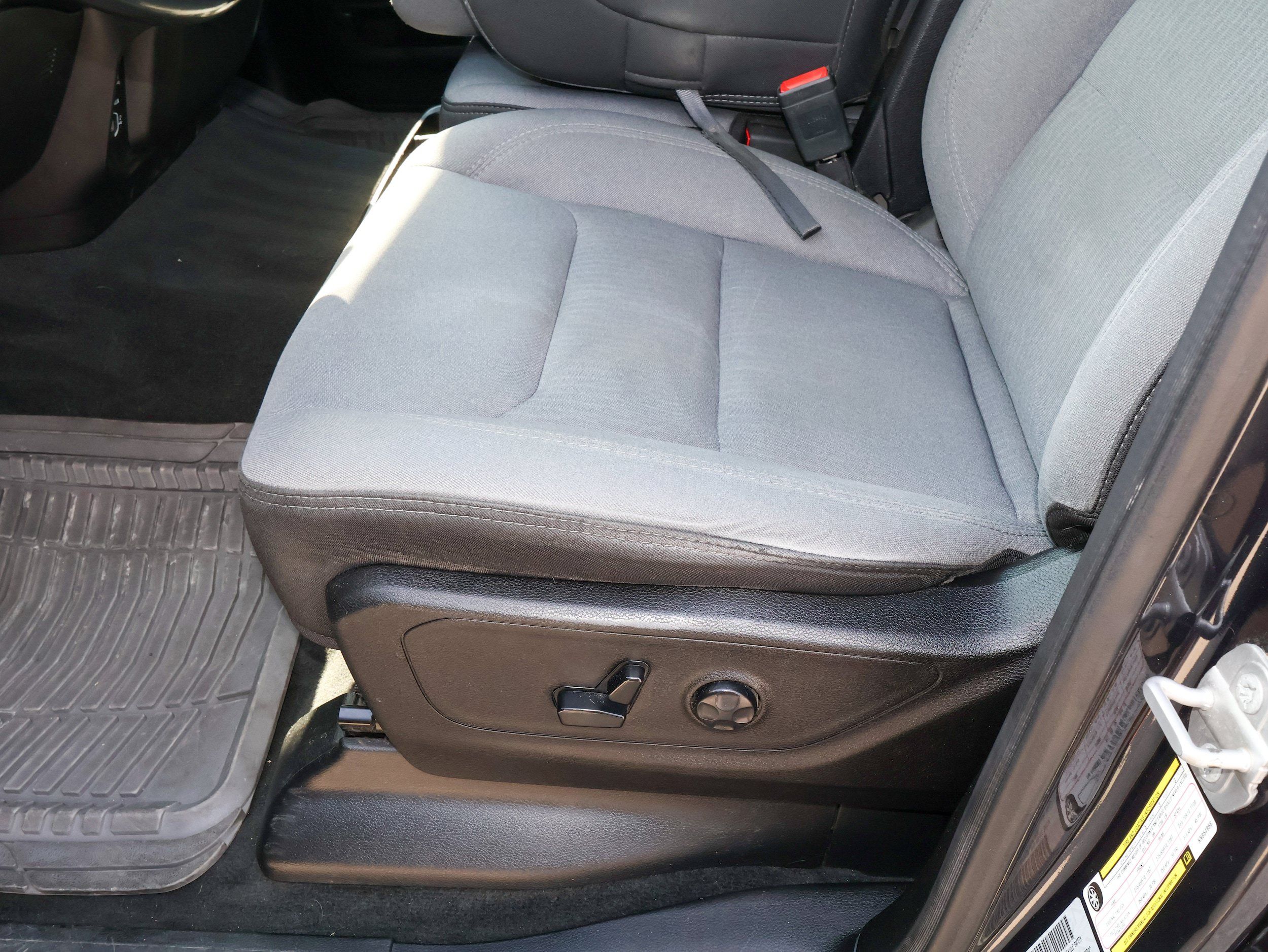 Used 2019 RAM 1500 Big Horn AWD/4WD image 11