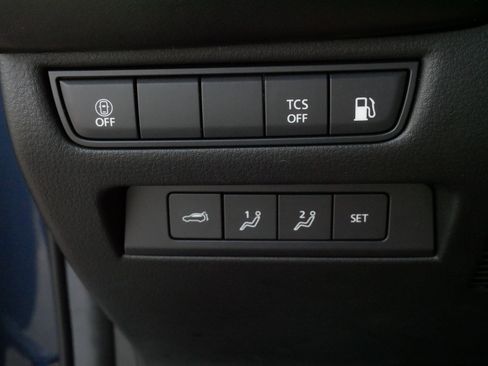 Used 2025 MAZDA CX-50 AWD 2.5 Hybrid w/ Premium Pkg image 28