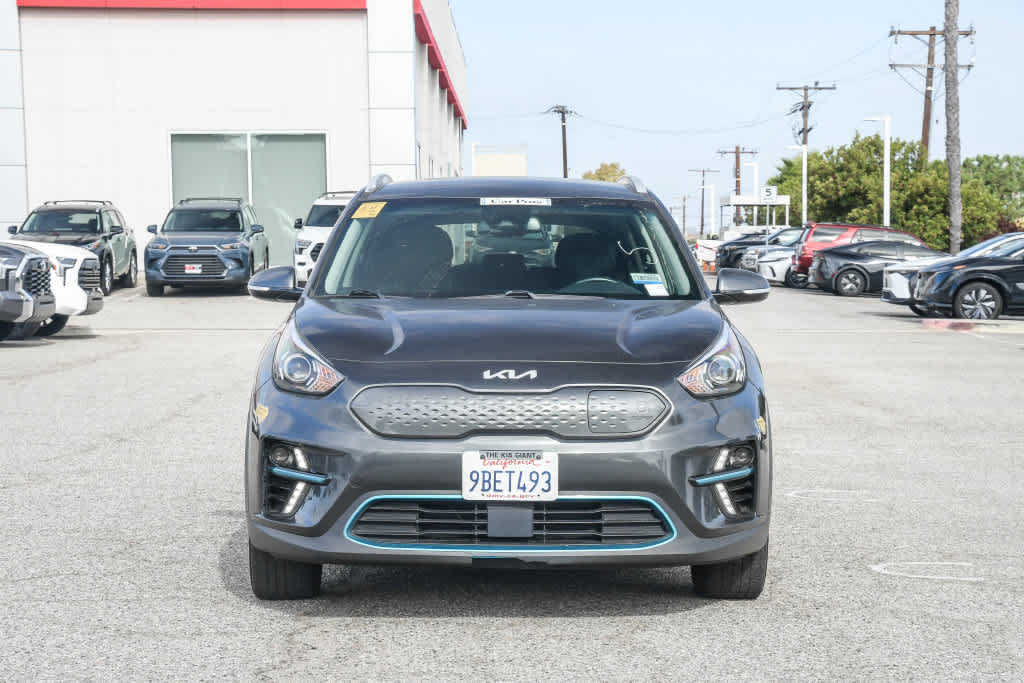 Used 2022 Kia Niro EX FWD image 2