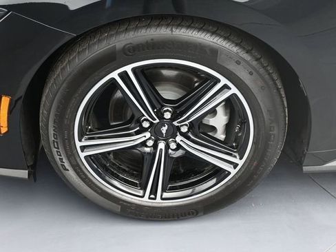 Used 2025 Ford Mustang Premium image 24