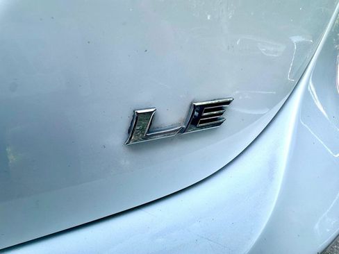 Used 2019 Toyota Camry LE image 46