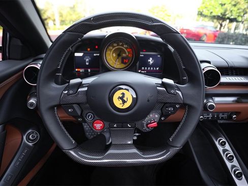 Certified 2022 Ferrari 812 GTS Base image 27