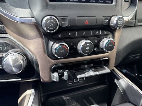 Used 2020 RAM 1500 Laramie AWD/4WD image 18