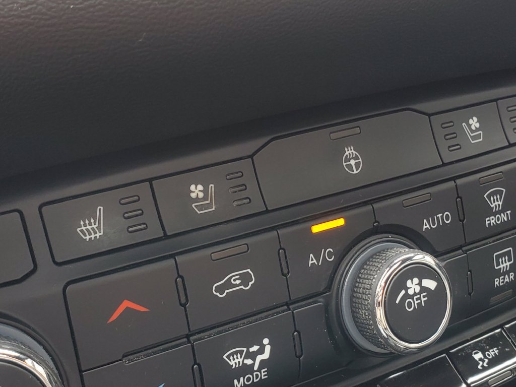 Used 2023 Dodge Durango GT AWD/4WD image 19