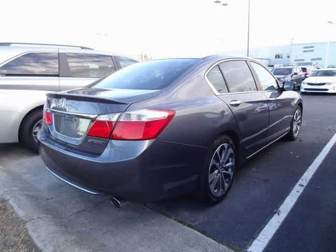 Used 2015 Honda Accord Sport image 4