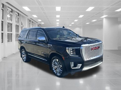 Certified 2021 GMC Yukon Denali w/ Denali Premium Package image 3