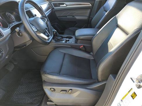 Used 2021 Volkswagen Atlas SE image 15