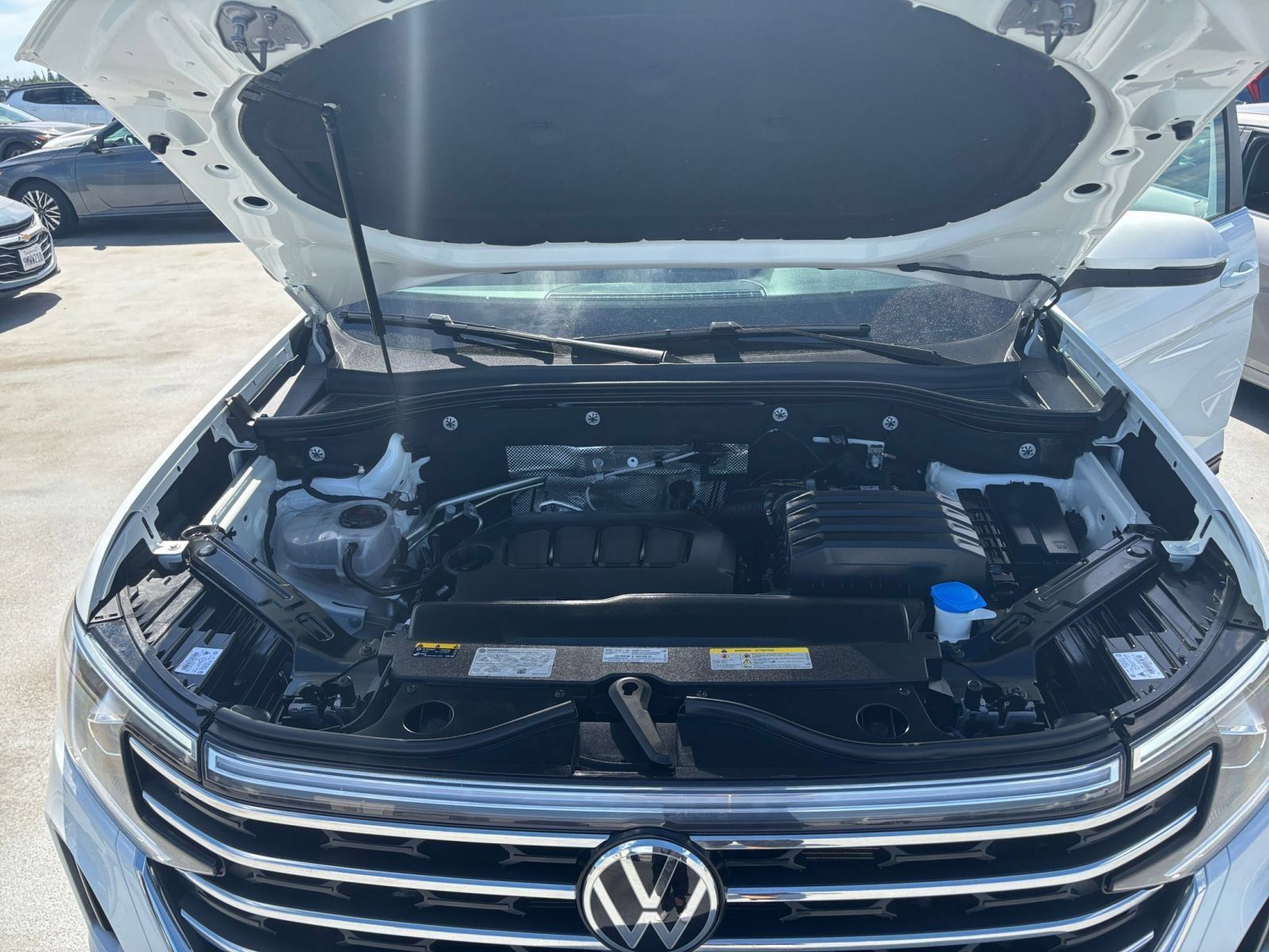 Used 2026 Volkswagen Atlas SE FWD image 34