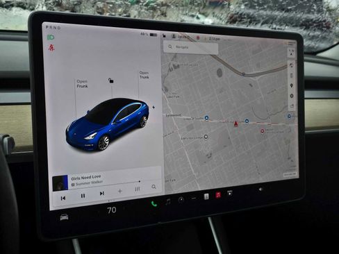 Used 2020 Tesla Model 3 Standard Range image 28