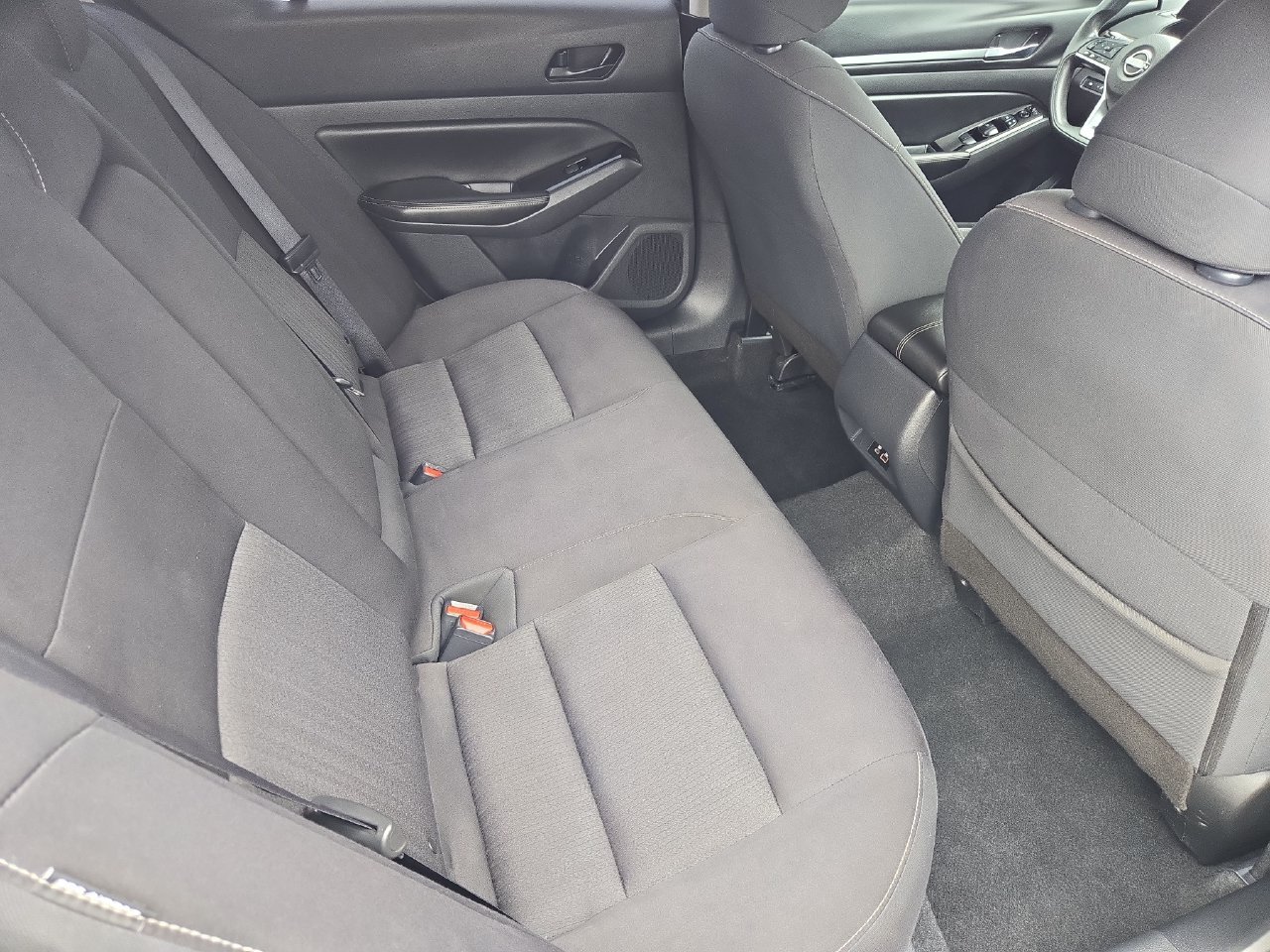 Used 2023 Nissan Altima 2.5 SV FWD image 11