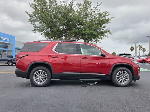 Certified 2022 Chevrolet Traverse LT image 7
