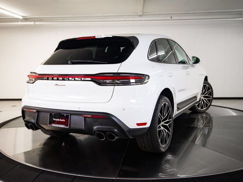 Certified 2023 Porsche Macan AWD/4WD image 7