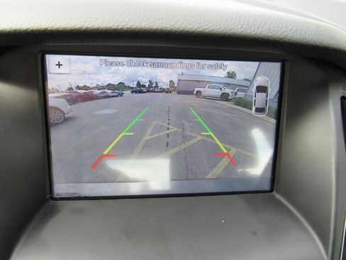Used 2017 Ford Focus Titanium FWD image 23