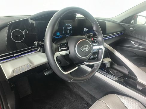 Certified 2023 Hyundai Elantra Limited FWD image 14
