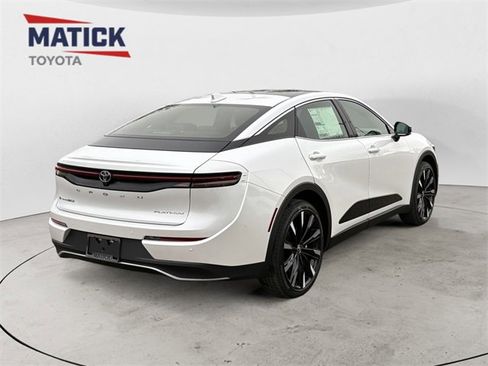 New 2026 Toyota Crown Platinum image 7