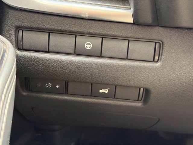 Used 2021 Nissan Rogue SV w/ Premium Package FWD image 31