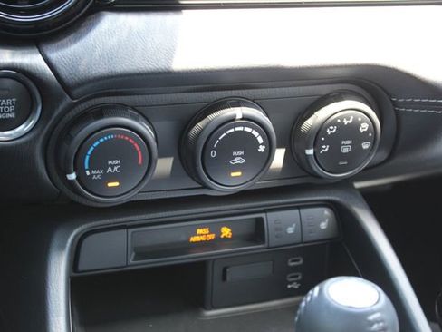 New 2026 MAZDA MX-5 Miata Club w/ Weather Package RWD image 21