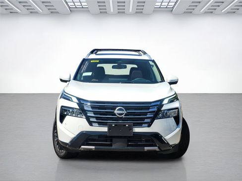 New 2026 Nissan Rogue Platinum w/ Platinum Premium Package AWD/4WD image 2
