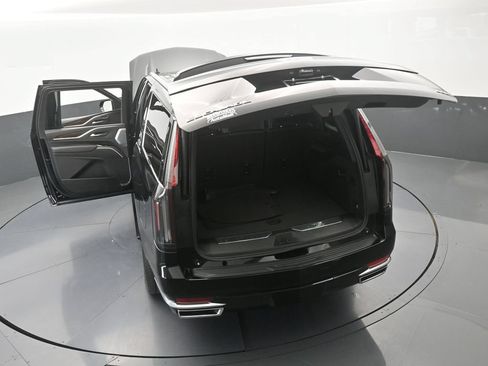 Used 2024 Cadillac Escalade ESV Premium Luxury Platinum AWD/4WD image 78